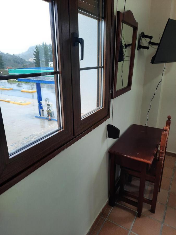 Apartamentos Refugio Del Viajero Parauta Екстериор снимка