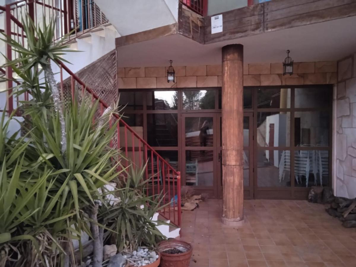 Apartamentos Refugio Del Viajero Parauta Екстериор снимка